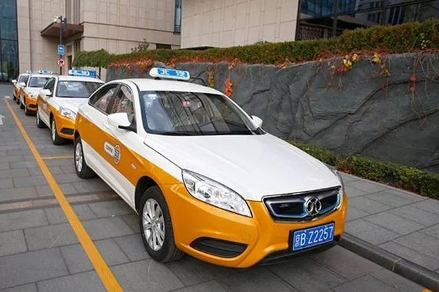 北京市出租电车需要哪些材料？电车公司为您解答!